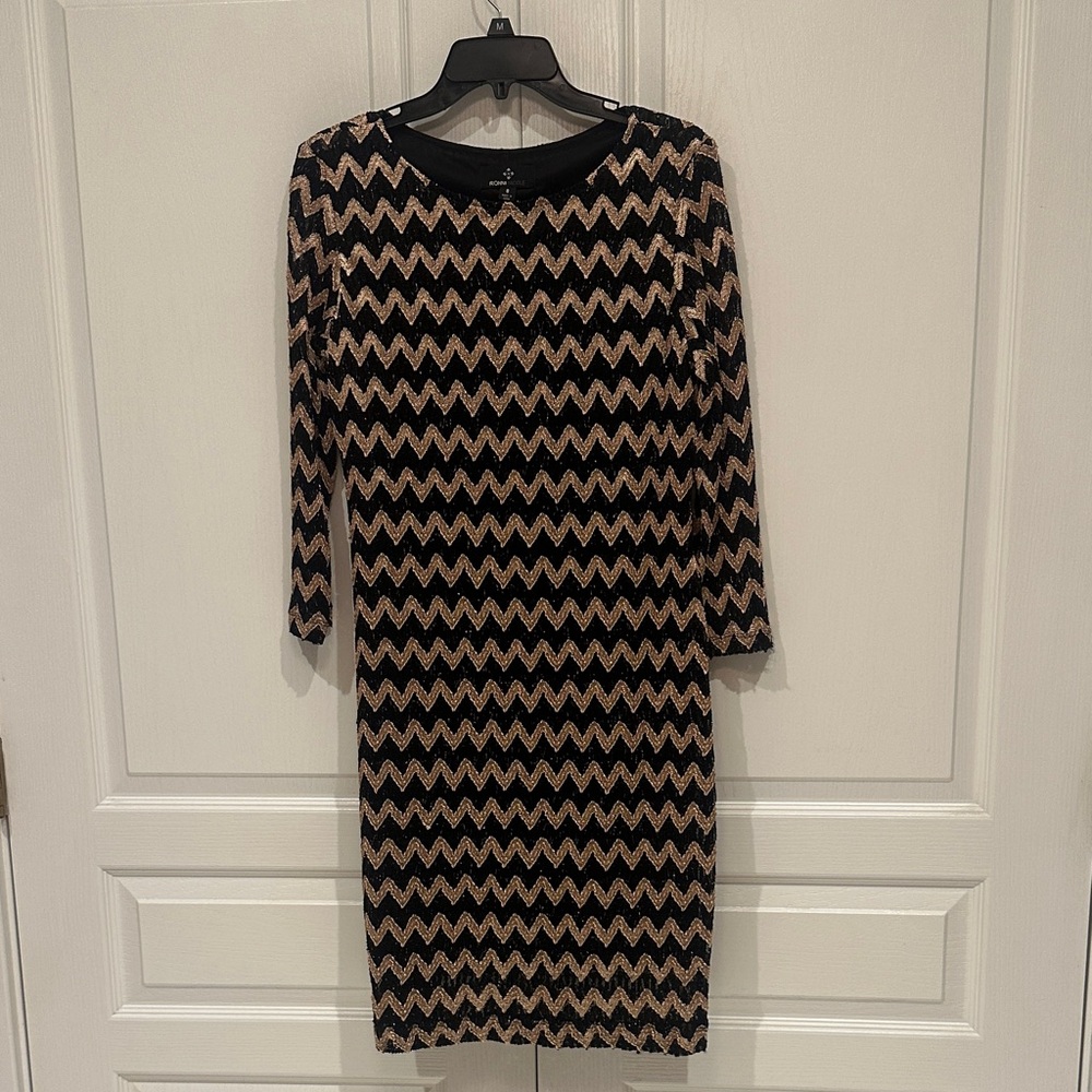Ronni Nicole Black and Gold Chevron Long Sleeve Dress